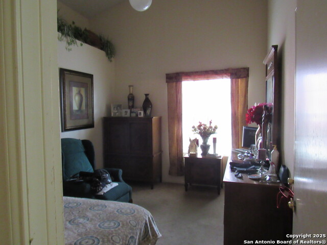 Listing photo id 15 for 8522 Quail Wood