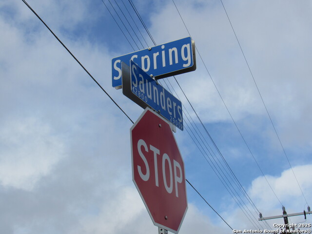 Listing photo id 23 for 8522 Quail Wood