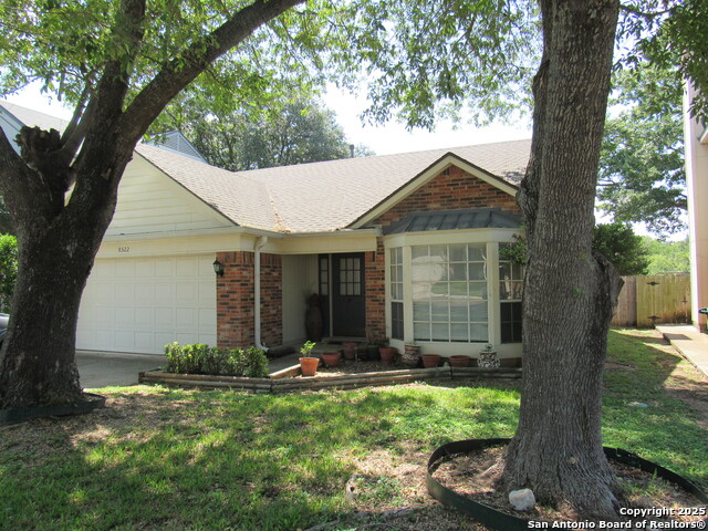 Listing photo id 2 for 8522 Quail Wood