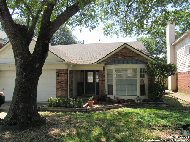 Listing photo id 3 for 8522 Quail Wood