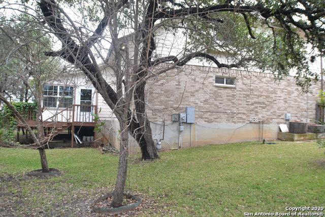 Image 19 of 21 For 12360 Hart Crest