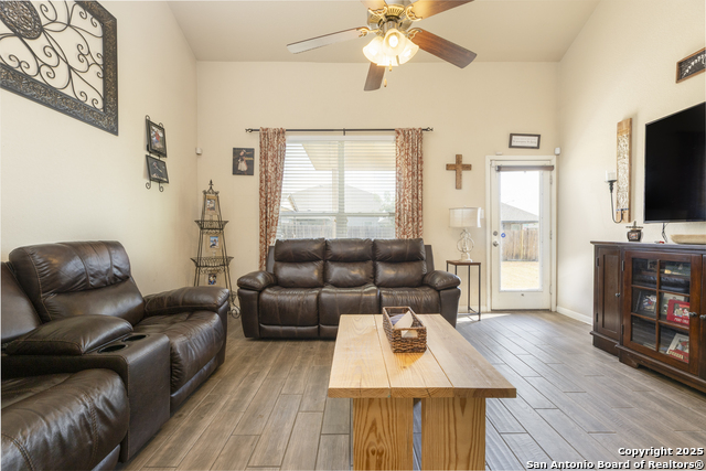 Image 11 of 36 For 2263 Clover Ridge