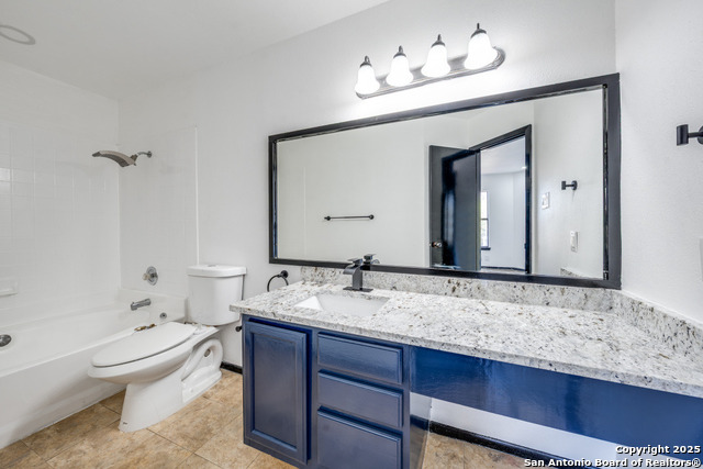 Image 17 of 25 For 11733 Spring Ridge