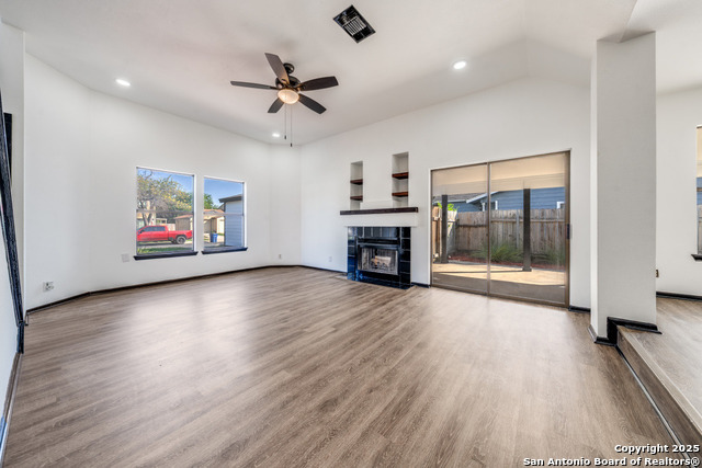 Image 5 of 25 For 11733 Spring Ridge