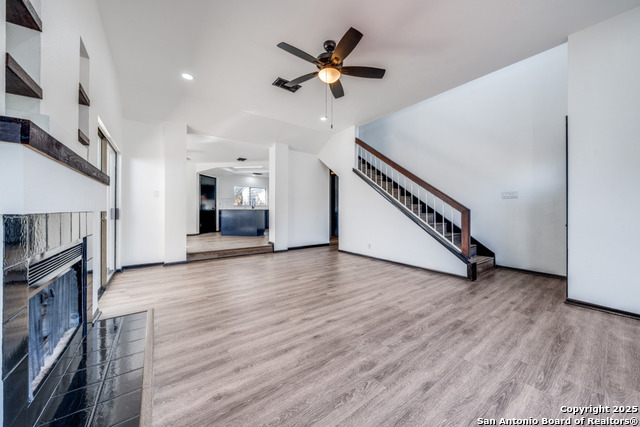 Image 7 of 25 For 11733 Spring Ridge