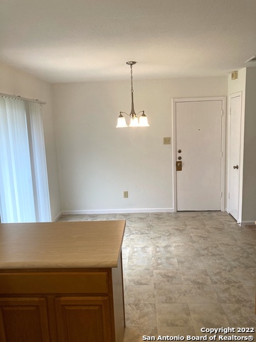 Image 3 of 14 For 7218 Still Brook St