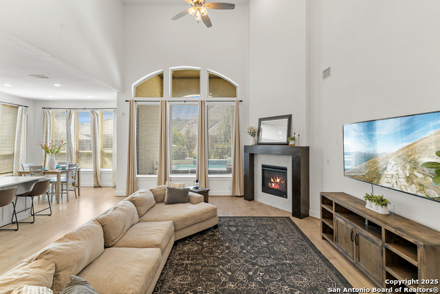Image 12 of 27 For 7011 Cantera Manor
