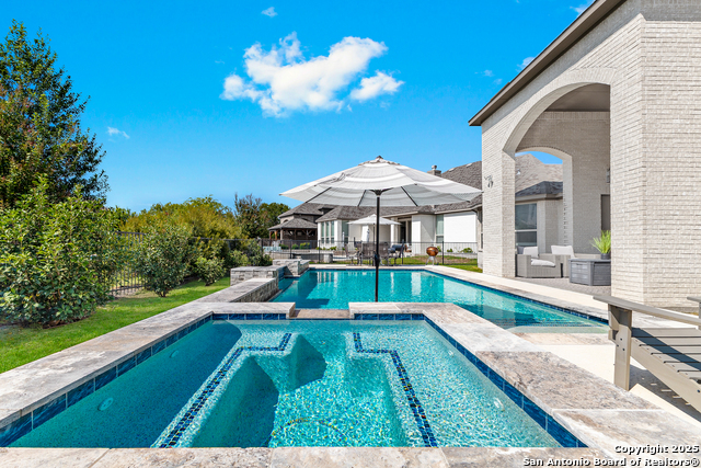 Image 24 of 27 For 7011 Cantera Manor