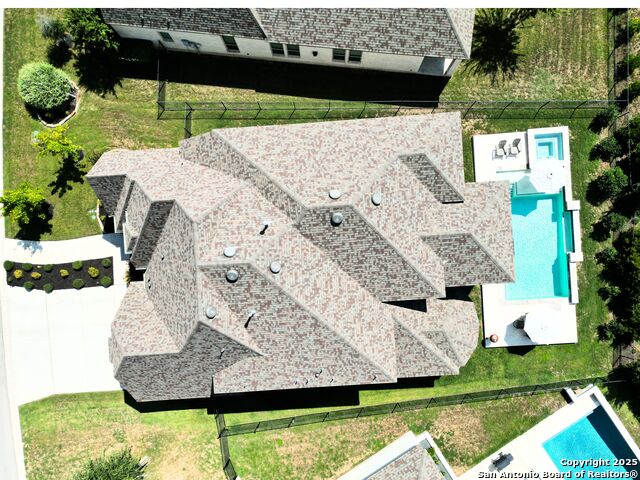 Image 27 of 27 For 7011 Cantera Manor