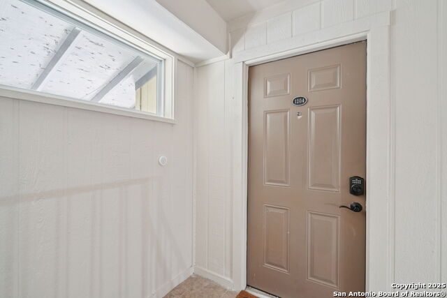 Image 4 of 27 For 100 Lorenz  1204