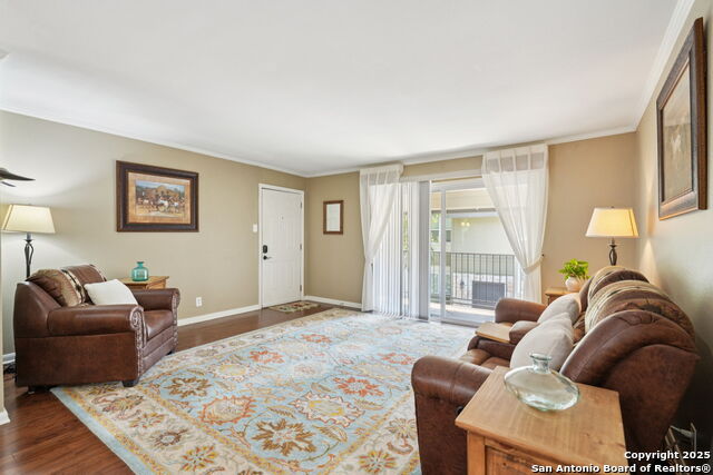 Image 8 of 27 For 100 Lorenz  1204