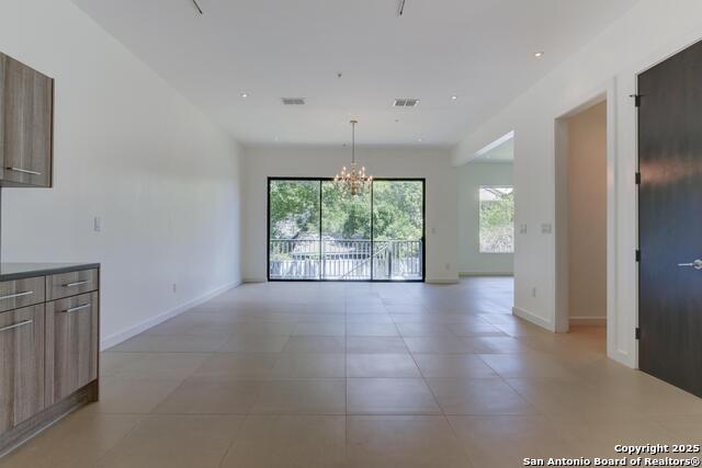 Listing photo id 1 for 117 Marcia  