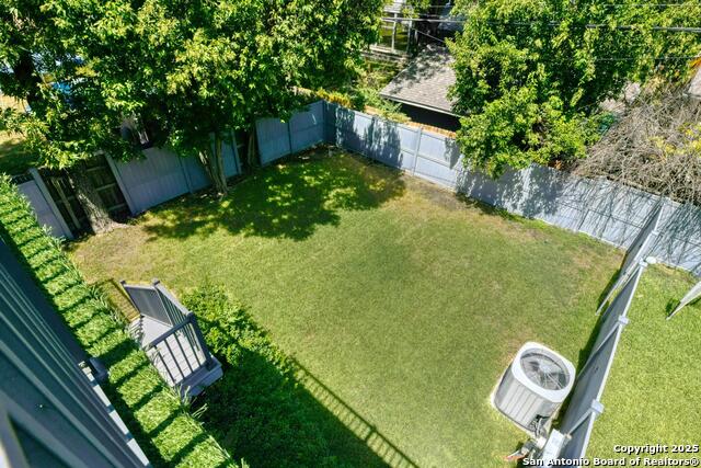 Listing photo id 34 for 117 Marcia  