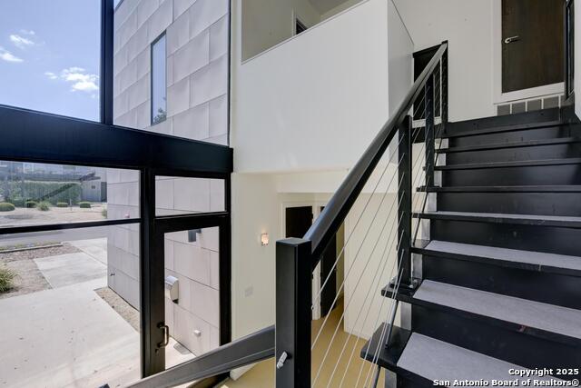 Listing photo id 4 for 117 Marcia  