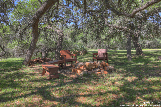 Listing photo id 22 for 830 Palomino Lane