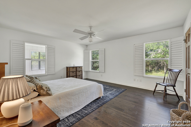 Listing photo id 26 for 830 Palomino Lane