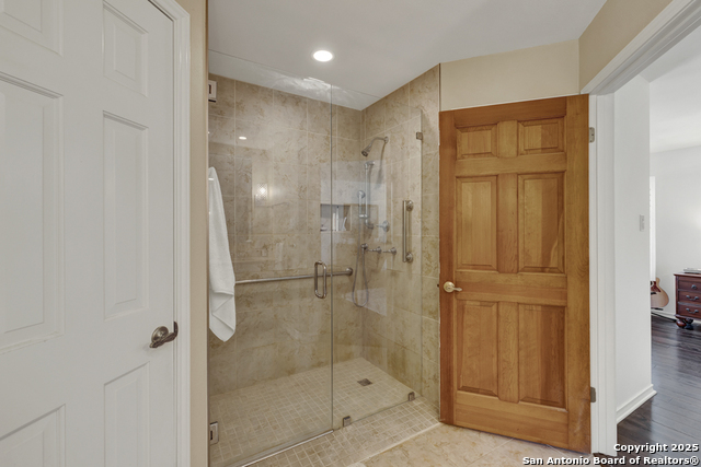 Listing photo id 30 for 830 Palomino Lane