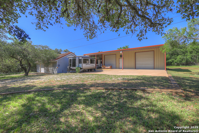 Listing photo id 38 for 830 Palomino Lane