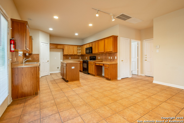 Image 21 of 49 For 9207 Larsons