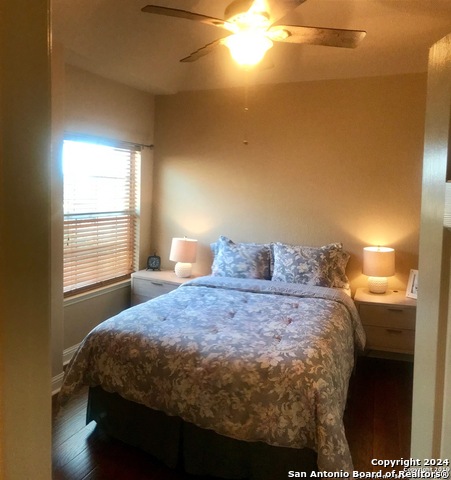 Image 18 of 29 For 8250 Cruiseship Bay  1202