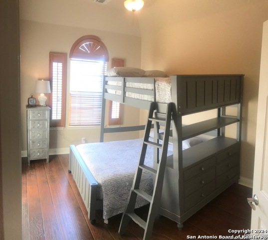 Image 19 of 29 For 8250 Cruiseship Bay  1202