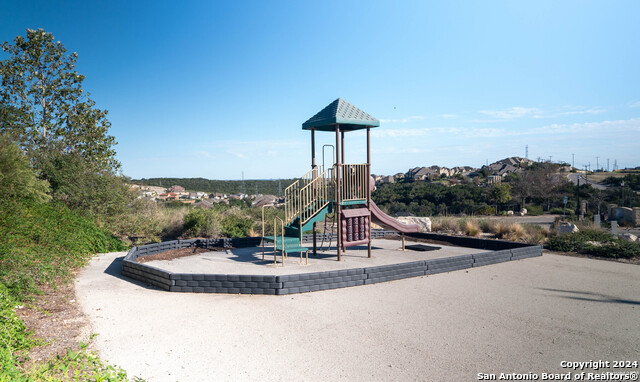 Image 28 of 29 For 8250 Cruiseship Bay  1202