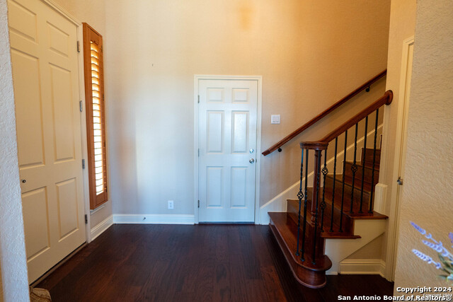 Image 9 of 29 For 8250 Cruiseship Bay  1202