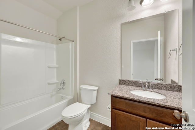 Image 38 of 48 For 12228 Jeremiah