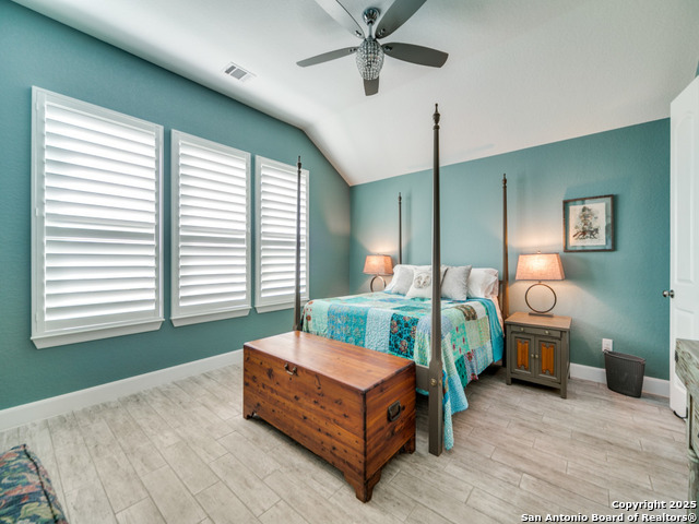 Image 13 of 31 For 102 La Cima