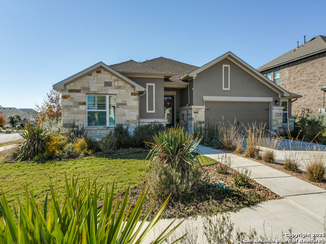 Image 2 of 31 For 102 La Cima