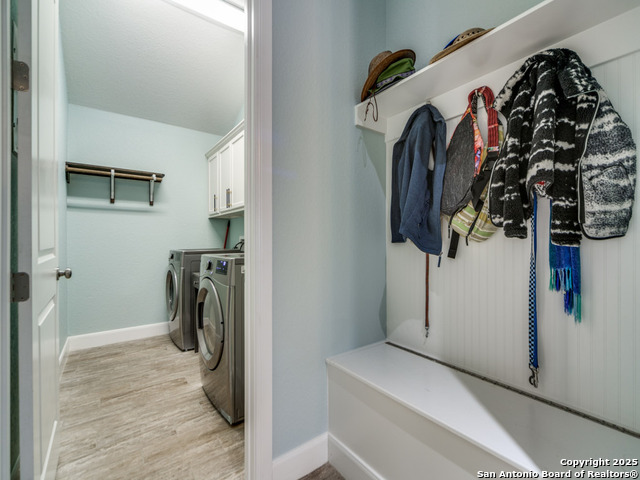 Image 21 of 31 For 102 La Cima