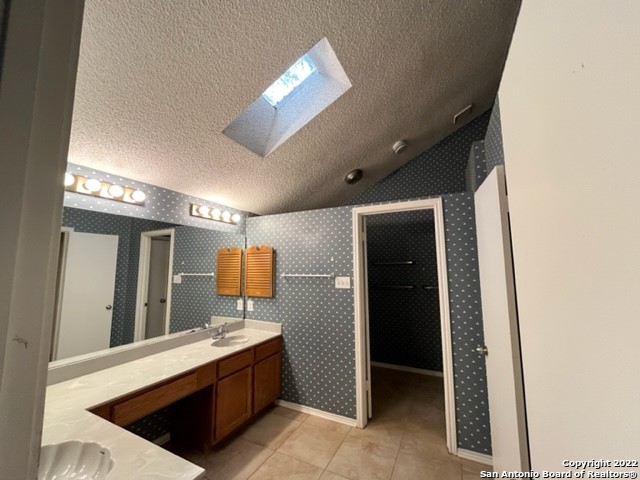 Image 11 of 25 For 13614 Stony Forest Dr