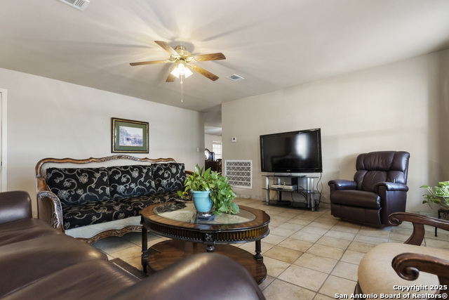 Image 14 of 25 For 944 County Road 769