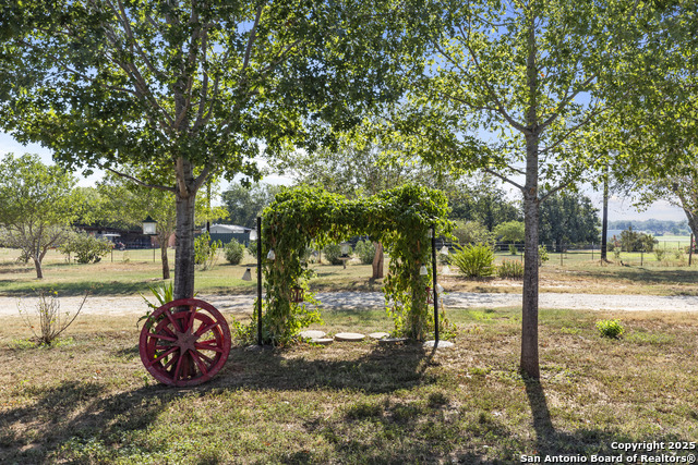 Image 3 of 25 For 944 County Road 769