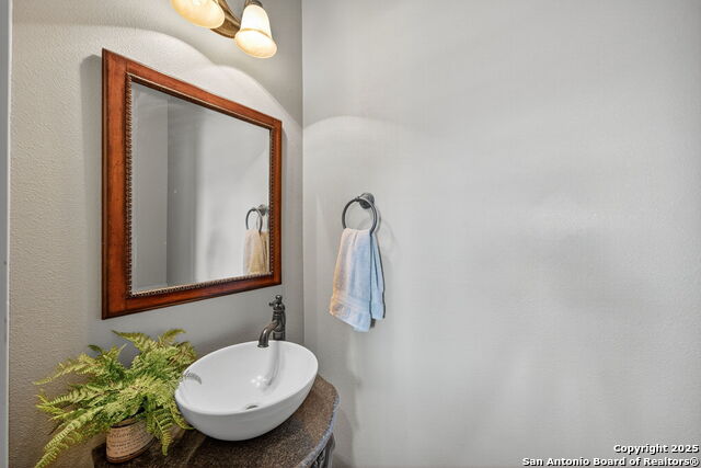 Image 15 of 34 For 1601 Clover Ridge