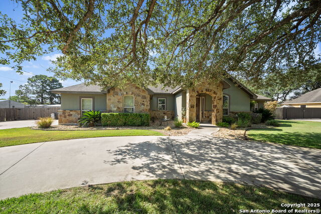 Image 2 of 34 For 1601 Clover Ridge