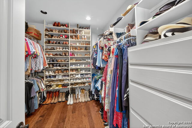 Image 20 of 34 For 1601 Clover Ridge