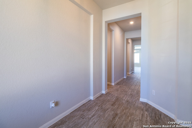 Image 17 of 29 For 8939 Trail Dust