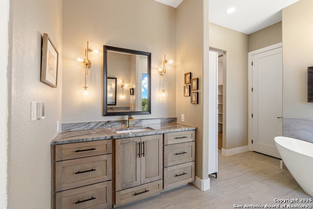 Image 23 of 46 For 673 Travis Forest