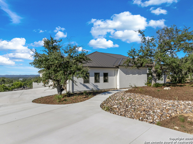 Image 3 of 46 For 673 Travis Forest