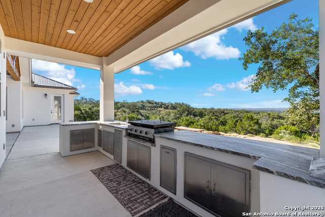 Image 39 of 46 For 673 Travis Forest