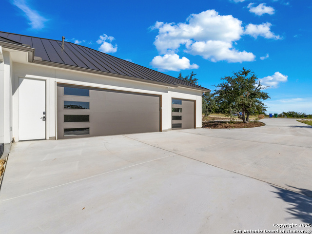 Image 4 of 46 For 673 Travis Forest