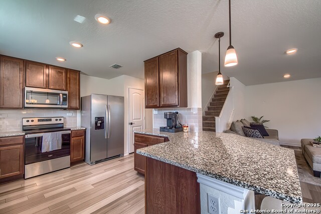 Listing photo id 10 for 6522 Cibolo Springs