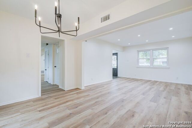 Image 16 of 35 For 1707 Searcy