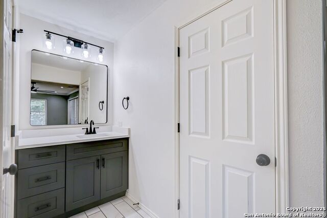 Image 23 of 35 For 1707 Searcy