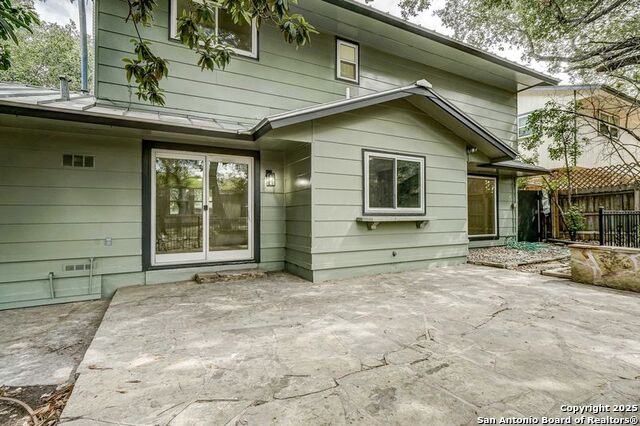 Image 29 of 35 For 1707 Searcy