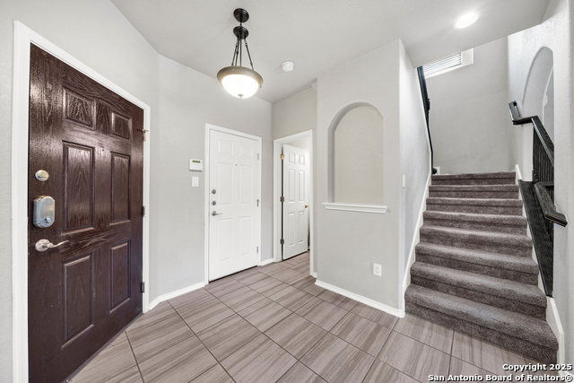 Listing photo id 2 for 11438 Sea Gull Ct