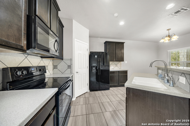 Listing photo id 6 for 11438 Sea Gull Ct