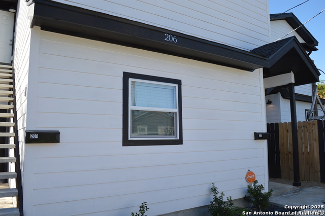 Image 2 of 7 For 206 Roberts Street  201