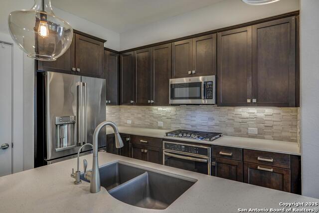 Image 13 of 37 For 430 Clay St Unit 11 N